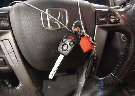 2015 Honda Pilot Ex-L z USA, uszkodzony, nr VIN 5FNYF4H66FB031779